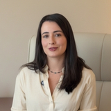 Dra. Yasminni Soares